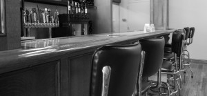 Bar Black and White